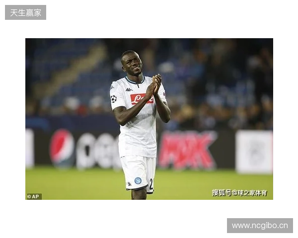 邮报：为马奎尔的离开做准备，曼联考虑引进森林后卫穆里略