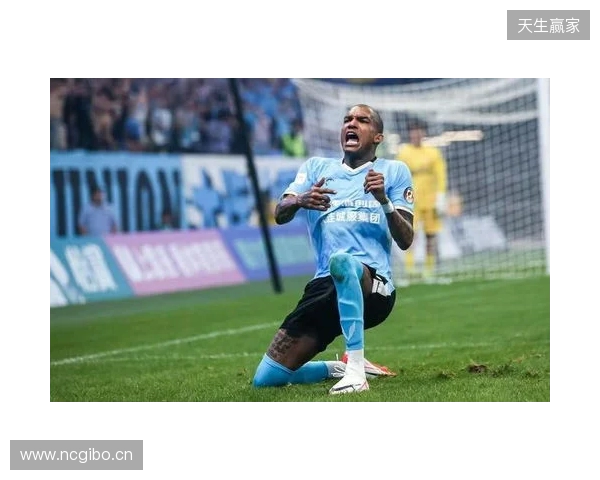 鲁媒：克雷桑对阵大连英博当日主动求战，若恢复顺利可战河南队